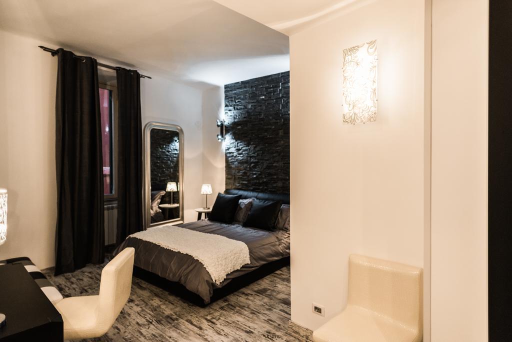 Trevi & Pantheon Luxury Rooms Rom Zimmer foto